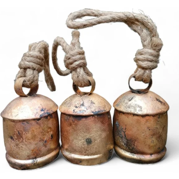 New Christmas Rustic Brass Hanging Bells Handmade Metal 3 Piece Holiday Decor - Picture 5 of 7